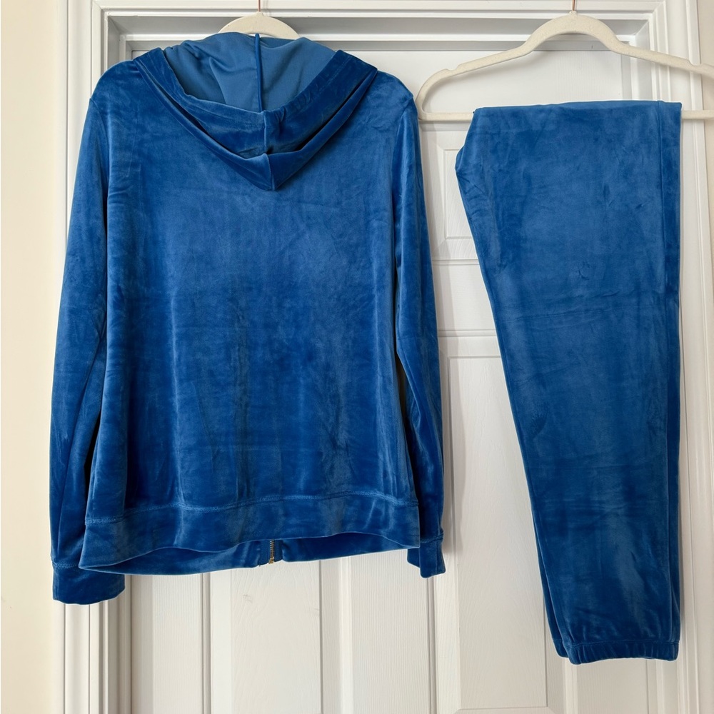 Lilly Pulitzer Larina Velour Jacket and Mallie Velour Pants - Picture 2 of 7